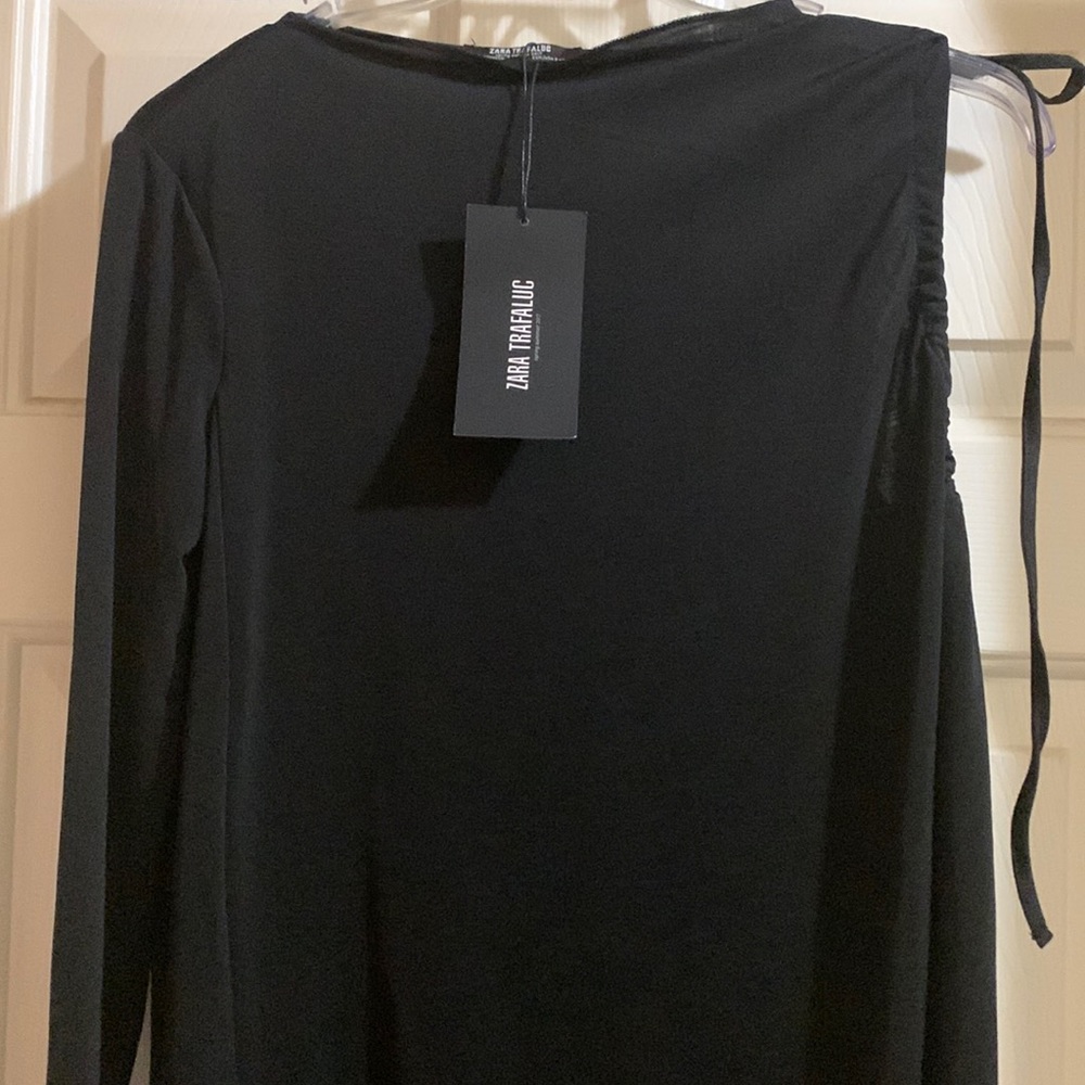 Brand new, never worn Zara one sleeve dress